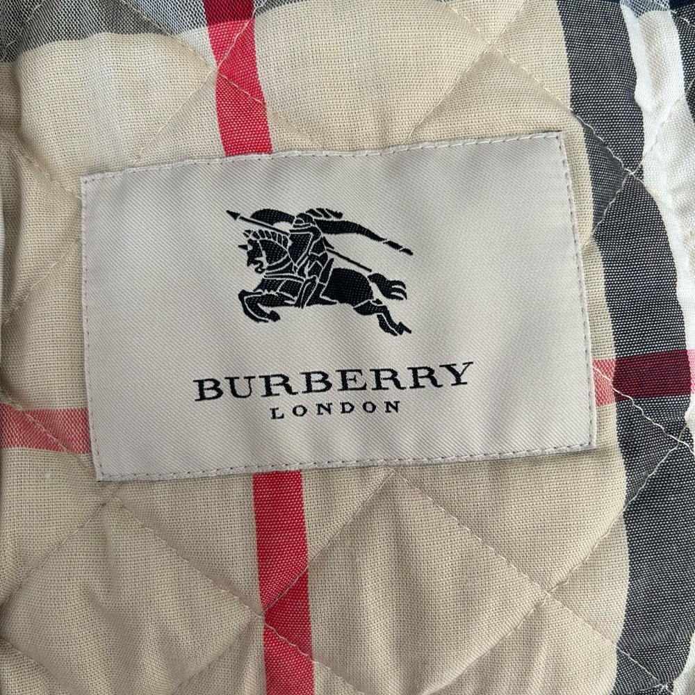 Burberry Diamond-Quilted Jacket - Picture 12 of 14